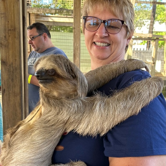 Meet your Posher, Kara - Picture 2 of 4